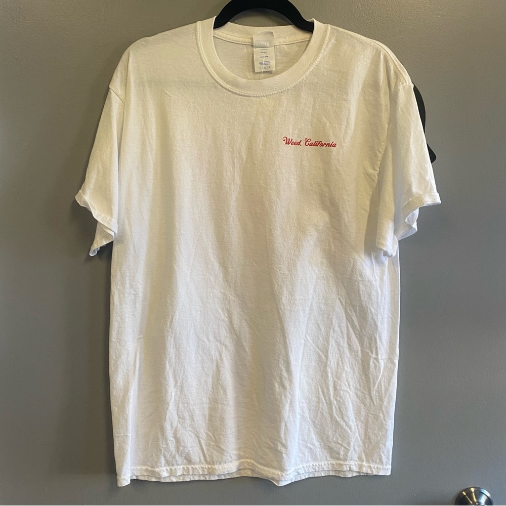 Weed, California T-Shirt Size Large
